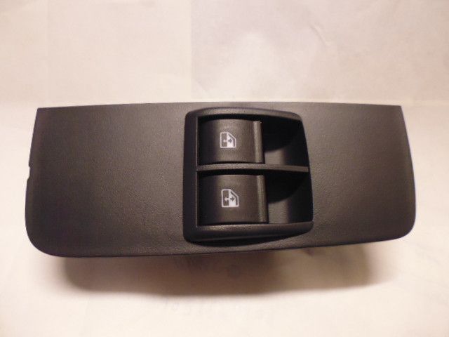Pulsanti alzavetro sinistro originale Fiat Strada e Palio codice ricambio 735362696 735333486.