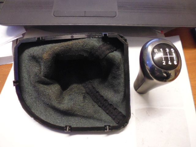 Pomello e cuffia cambio manuale originali BMW 530 D E60.