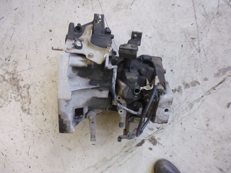 Cambio meccanico 5 marce per motore 188A4000 Fiat Lancia con 150.000 chilometri.