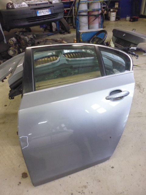 Sportello posteriore sinistro BMW 530 D E60 completo.