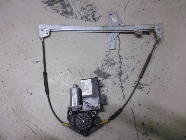 Alzacristallo alzavetro anteriore destro Peugeot 307 3 porte codice ricambio 9637131180.