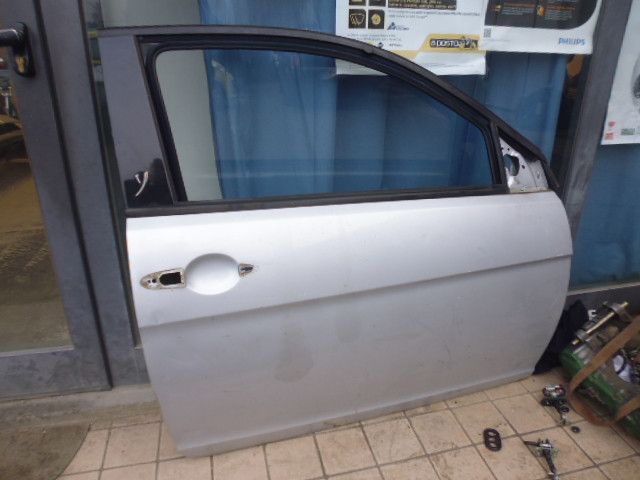 Sportello porta anteriore destra lato passeggero Lancia Ypsilon 2010.