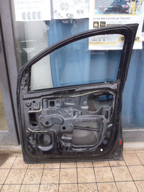 Sportello porta anteriore destra lato passeggero DR1 del 2011.