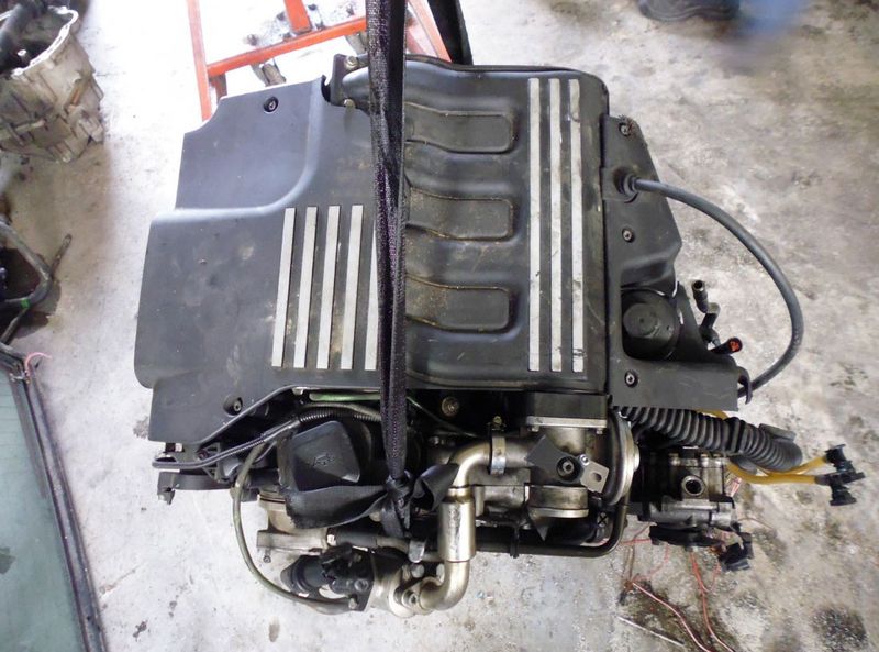 Motore BMW 320D E46 codice 204D1. Usato come da foto.