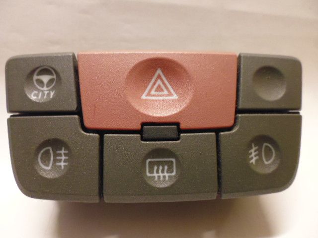 Pulsantiera centrale Fiat Panda seconda serie 169 codice 735357114.