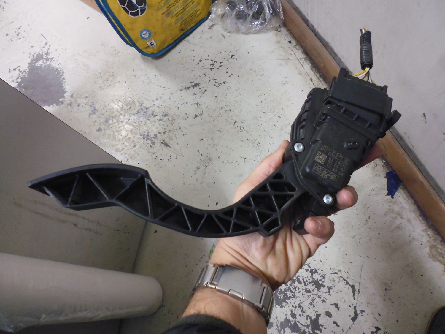Pedale acceleratore Volvo V50 codice ricambio 4M51-9F836-CH.