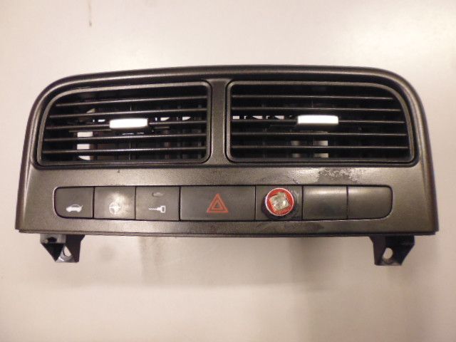 Bocchette ventilazione centrali Fiat Grande Punto 2008 complete di pulsantiera.