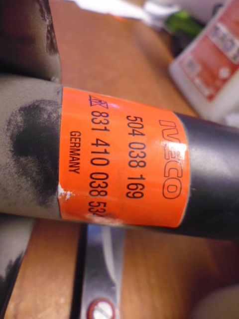 Piantone sterzo superiore originale IVECO 504038169 831410038534 Daily 1999-2006. Piantone sterzo superiore originale IVECO 504038169 831410038534 Daily 1999-2006.