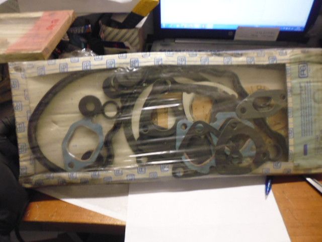 Serie guarnizioni RODAGGIO Fiat 550 Fiat 555 senza guarnizioni testa cilindri.