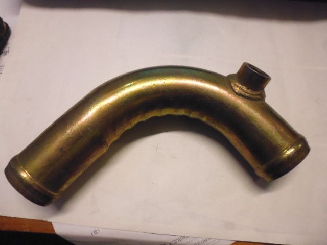 Tubo in ferro per radiatore trattori agricoli FIAT vari modelli.