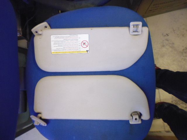 Pantine alette parasole Citroen C3 del 2004.