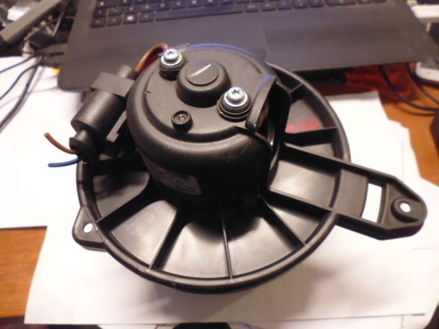 Ventola riscaldamento 0130111202 4B1820021B Audi A6 serie C5 4B dal 1997 al 2004.