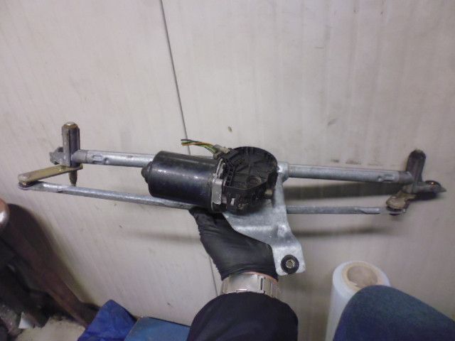 Motorino tergicristallo anteriore completo di tandem per Volkswagen Polo 6N 1994/2003.