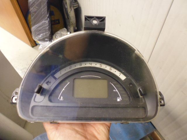Quadro strumenti per Citroen C3 1.1 benzina del 2004