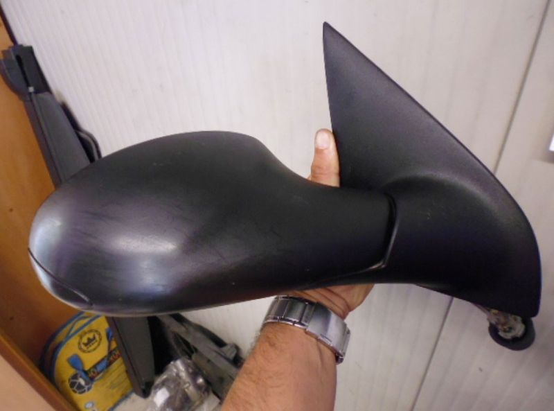 Specchietto esterno destro regolazione manuale Lancia Y prima serie.
