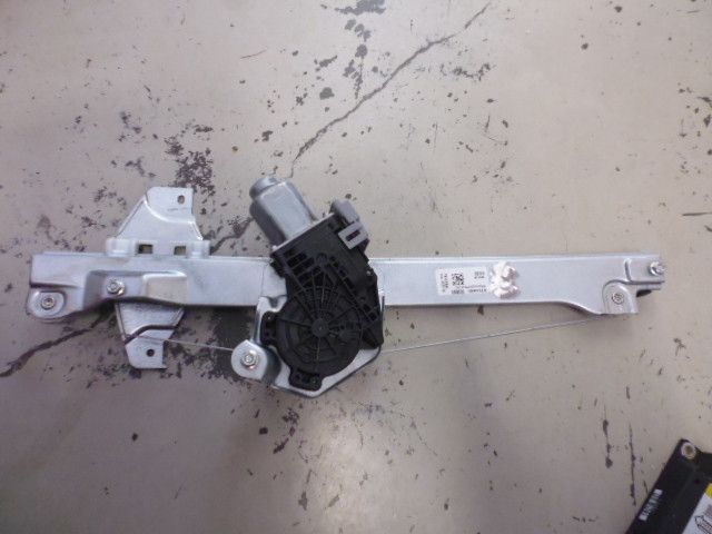 Alzavetro alzacristallo elettrico anteriore sinistro AcRolcar 0124954 per Citroen C4 seconda serie dal 2010.