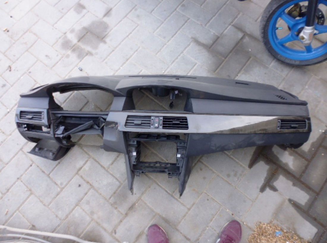 Cruscotto plancia per BMW 530 D E60.