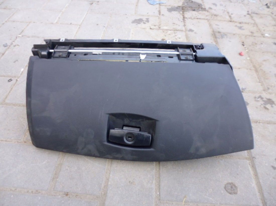 Cassetto portaoggetti BMW 530 D E60.