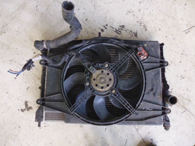 Pacco radiatori acqua e aria condizionata con ventola raffreddamento per Alfa Romeo 147 1.9 JTD 836060200 836000100.