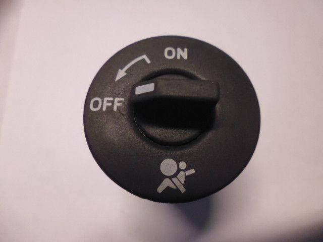 Comando interruttore attivazione e disattivazione airbag passeggero 8200169589 Renault Megane III.