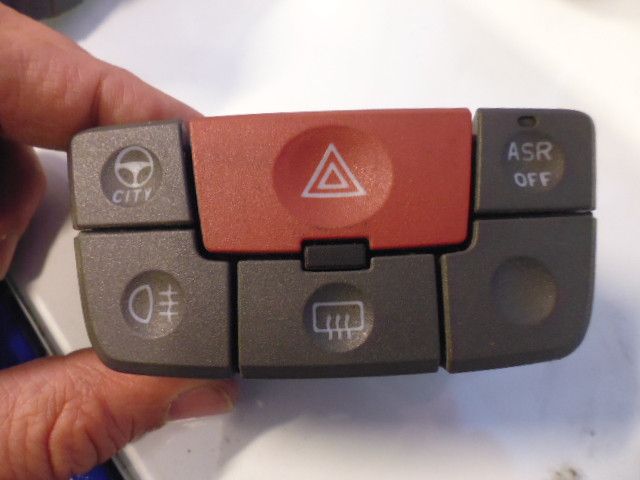 Pulsantiera centrale Fiat Panda seconda serie 169 codice 735357114.
