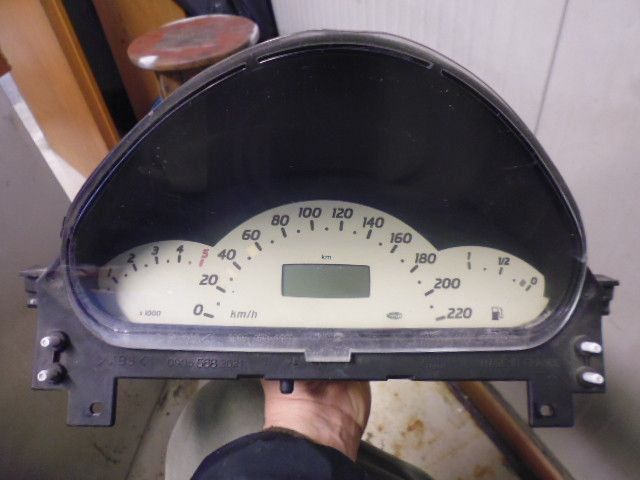 Quadro strumenti A1685409111 Merceds Classe A W168 diesel.