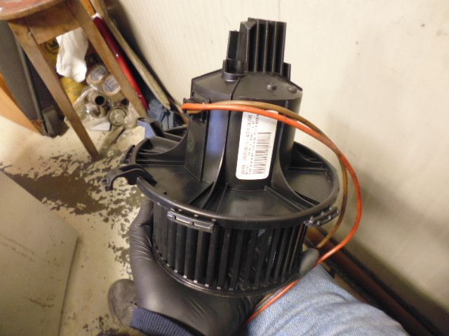 Ventilatore riscaldamento 90566802 originale Ople Zafira B.