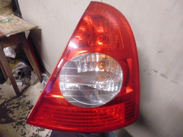 Faro fanale posteriore destro 8200071414 Renault Clio seconda serie.