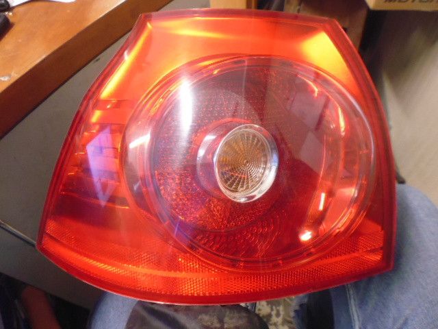 Faro fanale posteriore sinistro 1K6945095Q originale Volkswagen Golf 5.