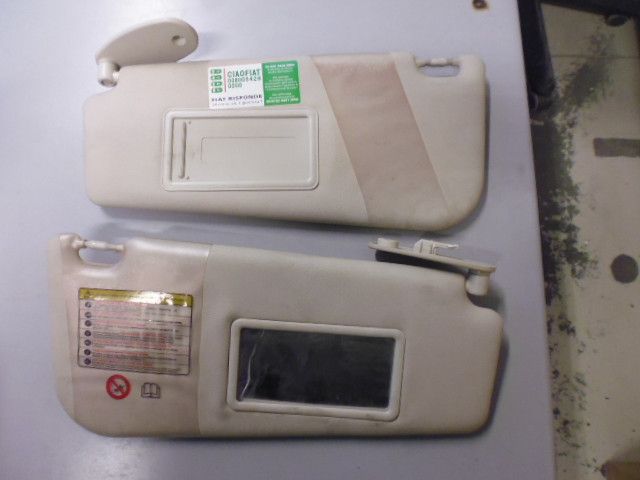 Coppia pantine alette parasole Fiat Grande Punto.