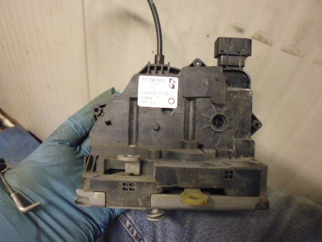 Serratura porta anteriore sinistra 51797557 originale Fiat Grande Punto.