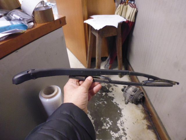Braccio tergilunotto originale Fiat Punto 188.