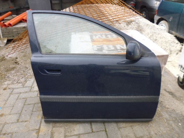 Sportello porta portiera anteriore destro lato guida Volvo V70 del 2001