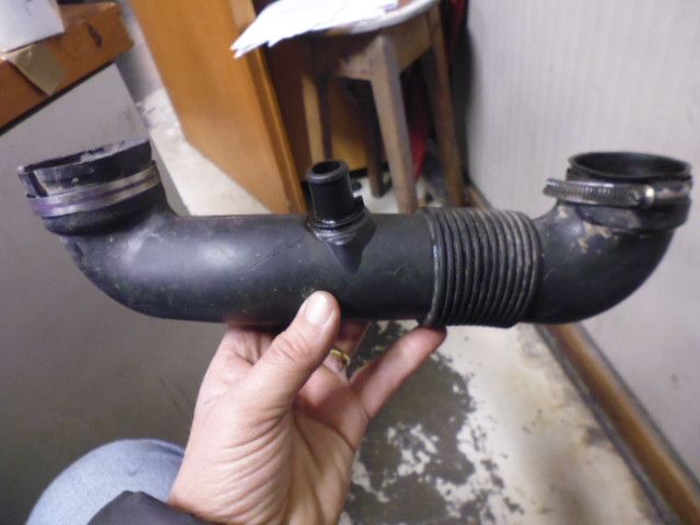 Tubo manicotto aspirazione  46529090 per Fiat Punto 188 motore 188A5000 1.2 cc. 16V 59 kw.