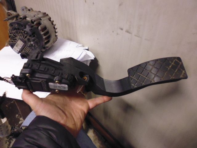 Pedale acceleratore 8D1721523 originale Audi Volkswagen smontato da Audi A4 (8D5 - B5) 1.9 Tdi.