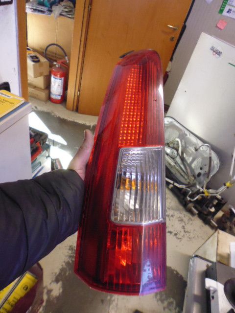 Faro posteriore sinistro superiore Volvo V70 seconda serie