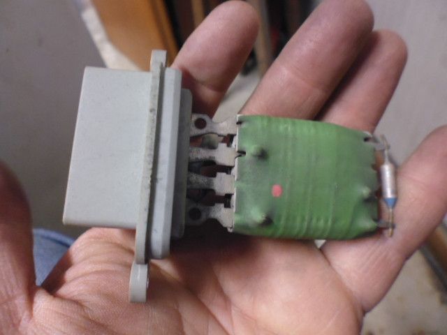 Resistenza a 4 pin per ventilatore riscaldamento Fiat Punto 188.