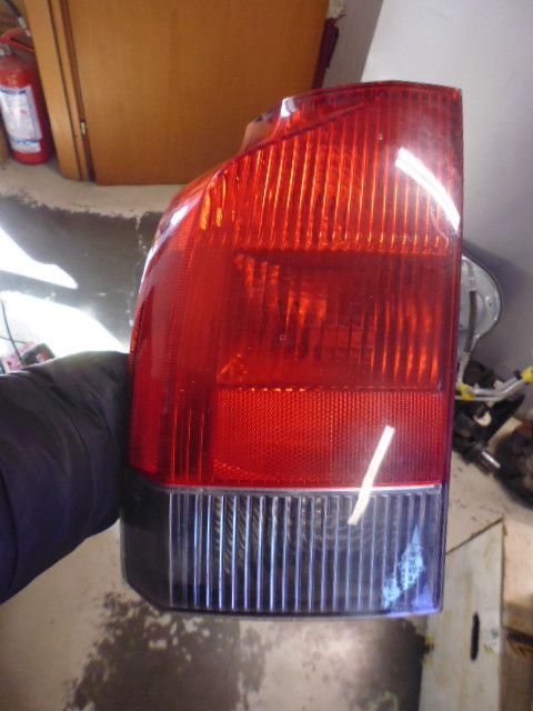 Faro posteriore sinistro inferiore Volvo V70 seconda serie