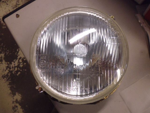 Faro fanale anteriore  destro o sinistro diametro 180 mm. per  Suzuki SJ Santana Samurai.