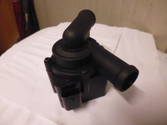 Pompa ausiliaria acqua raffreddamento CPZ-MZ-000 per Mazda 2 con motore 1.5 D.