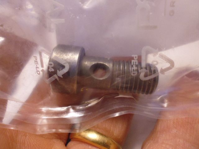 Vite raccordo olio lubrificante turbo compressore 037665 Peugeot Citroen Ford Volvo 1.6 HDI TDCI.