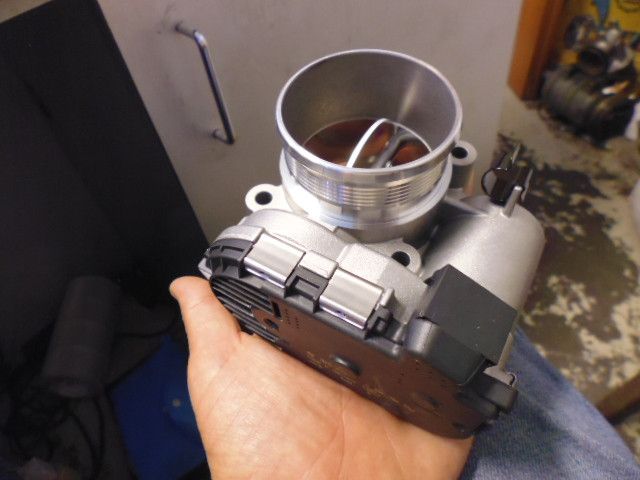 Corpo farfallato Bosch 0280750520 per Volvo vari modelli.