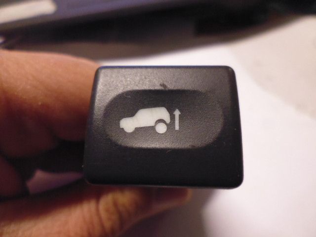 Pulsante interruttore anti rimorchiatura Land Rover Discovery 2.
