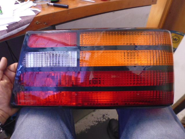 Faro fanale posteriore destro originale Motorcraft FORD per Ford Orion.