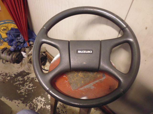 Volante Suzuki Vitara 1.6 benzina.