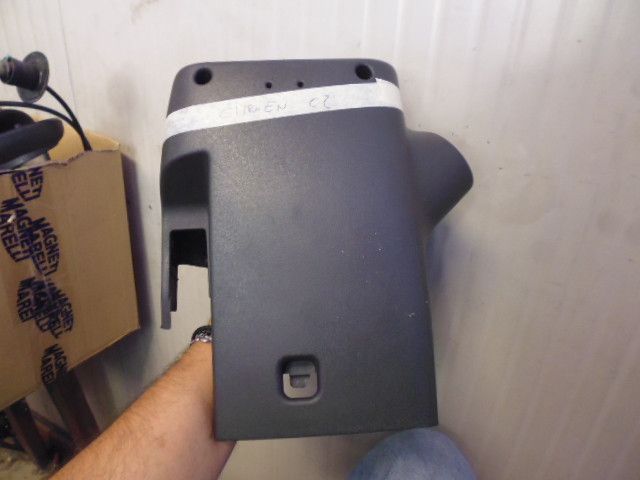 Rivestimento piantone sterzo Citroen C2 del 2004.