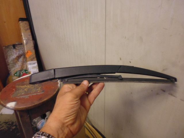 Braccio tergilunotto Citroen C2.