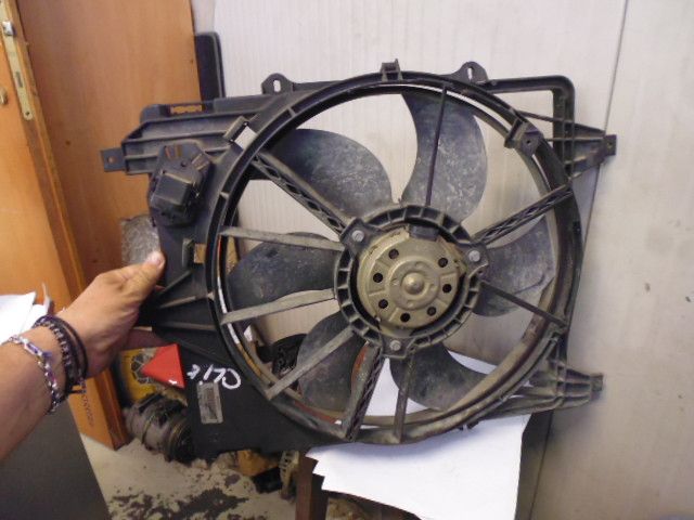 Ventola elettroventola radiatore 7700428659 Renault Clio II 1.5 DCI.