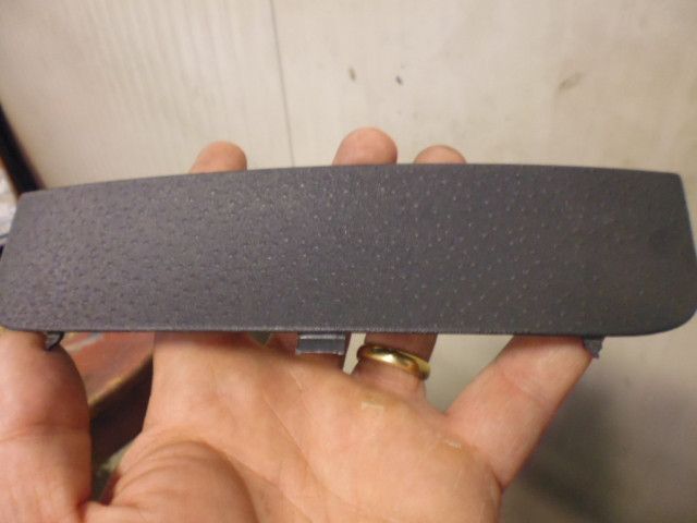 Cornice coperchio cruscotto anteriore 9642697977 Citroen C2. Cornice coperchio cruscotto anteriore 9642697977 Citroen C2.
