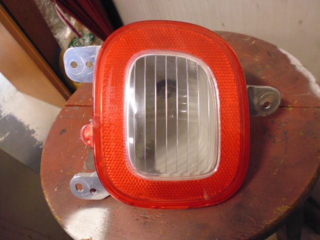 Faro fanale luce retromarcia 52100272 per Jeep Renegade 2008 2014.